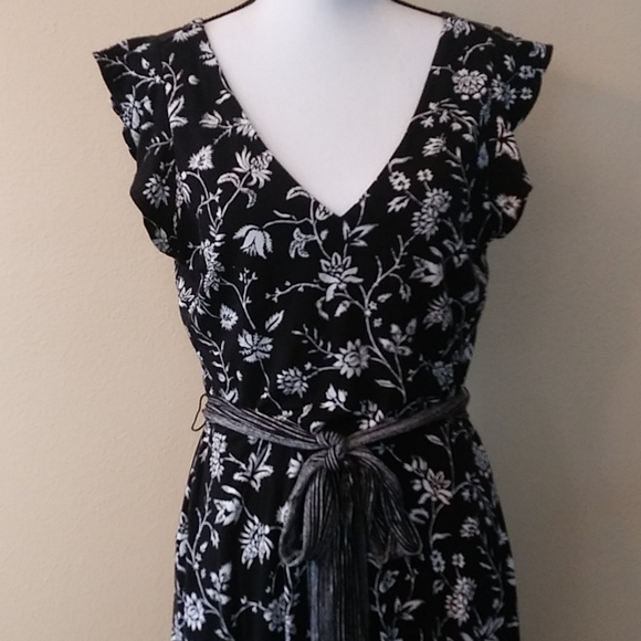 LOFT Rainforest Cutout Button Back Midi Dress, Floral Black and White. - Picture 8 of 15